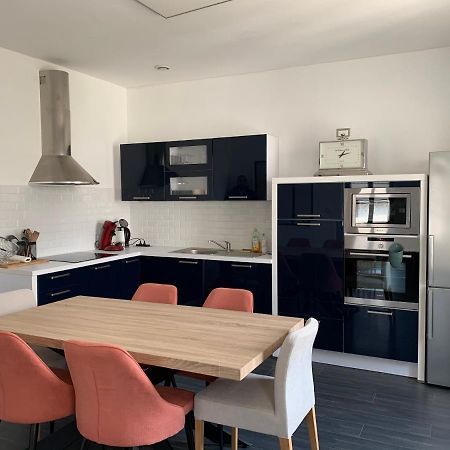 Logis Du Magny, 5 Min A Pied Du Chateau D'阿姆博斯 外观 照片