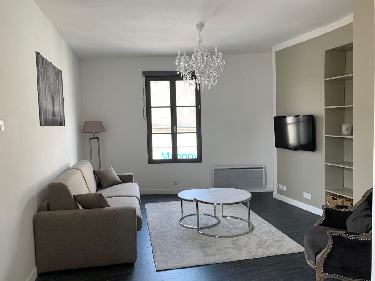 Logis Du Magny, 5 Min A Pied Du Chateau D'阿姆博斯 外观 照片